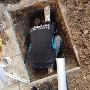 fix emergency burst pipes-Edgars Road, Thomastown