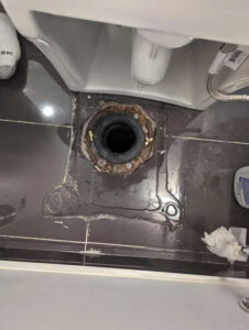 toilet leaking fix- Pascoe Vale Road, Glenroy